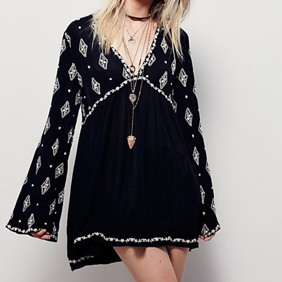 Free People Tops - Free People Diamond Embroidered Bell Sleeve Top